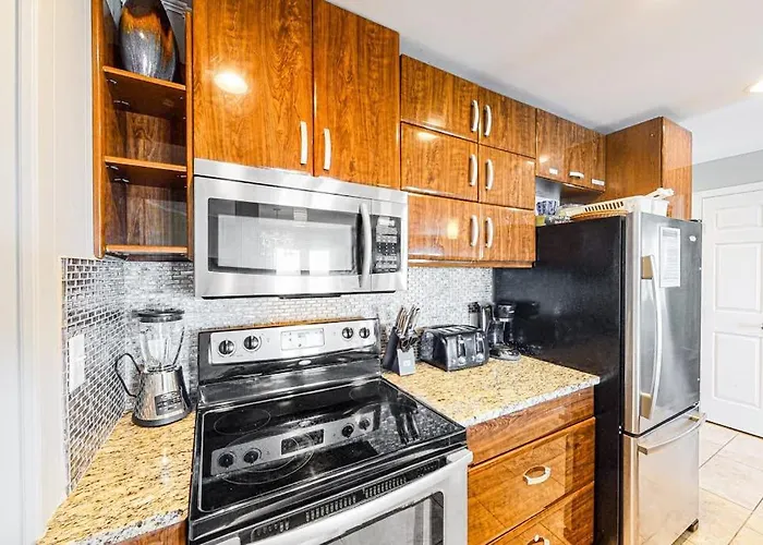 Oceanfront Happy House Duplex With Ocean View Wifi Washer & Dryer & Direct Access Holiday home *