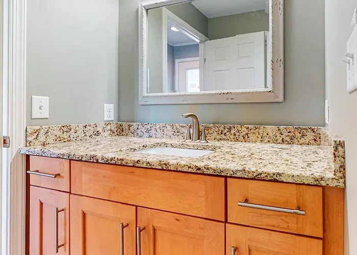 Oceanfront Happy House Duplex With Ocean View Wifi Washer & Dryer & Direct Access Ocean City