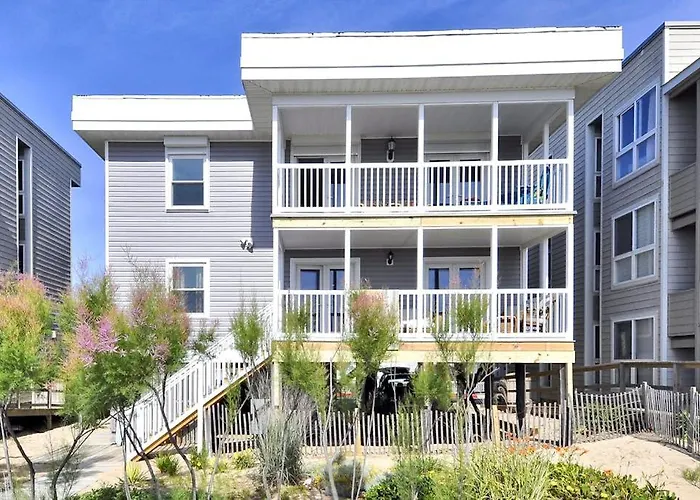 Oceanfront Happy House Duplex With Ocean View Wifi Washer & Dryer & Direct Access Ocean City