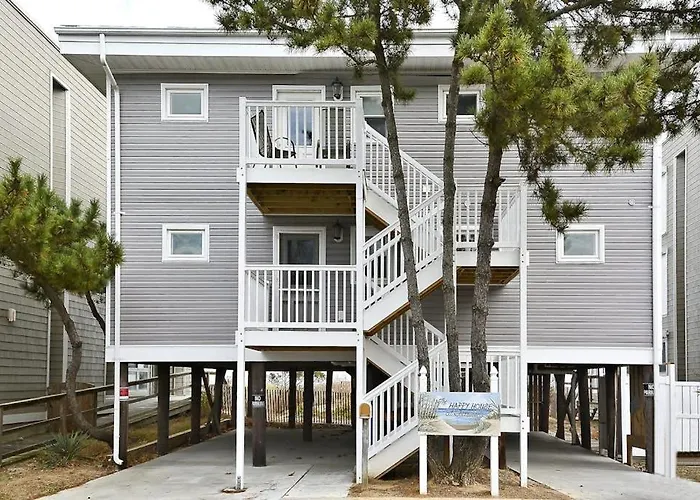 Oceanfront Happy House Duplex With Ocean View Wifi Washer & Dryer & Direct Access Holiday home