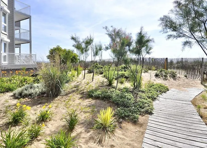 Holiday home Oceanfront Happy House Duplex With Ocean View Wifi Washer & Dryer & Direct Access *